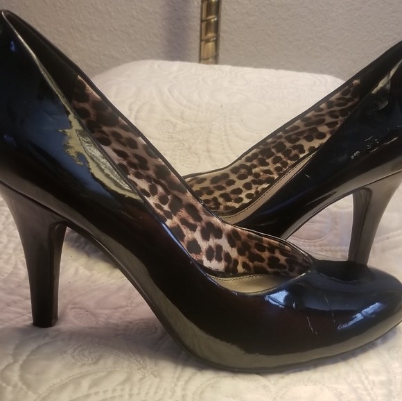 Fergalicious Black Pumps/Heels/Size 9M - Picture 2 of 4